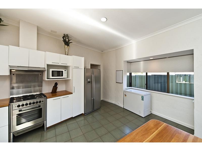 7 Stevens Street, Daglish WA 6008