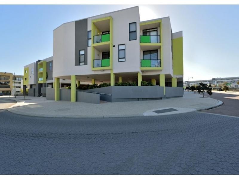 16/6 Points Way, Cockburn Central WA 6164