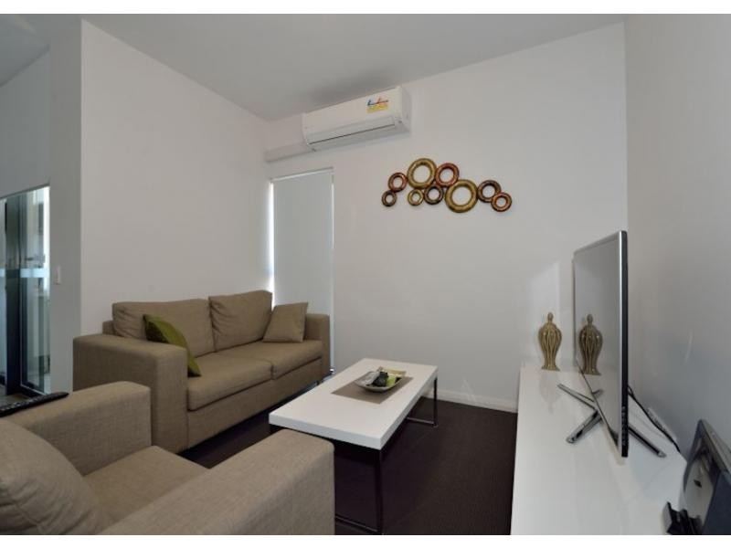 16/6 Points Way, Cockburn Central WA 6164