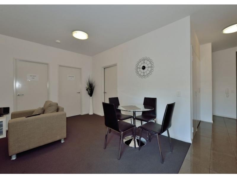 16/6 Points Way, Cockburn Central WA 6164