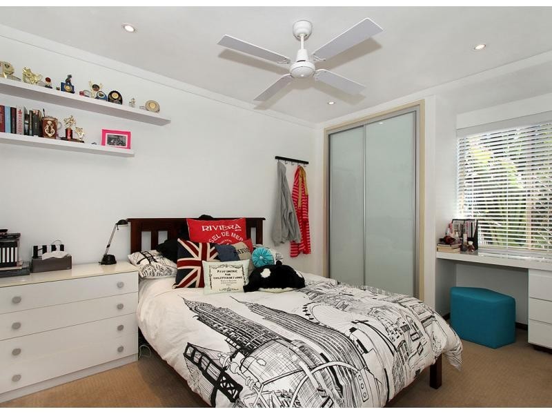 11 Kanella Road, Shelley WA 6148