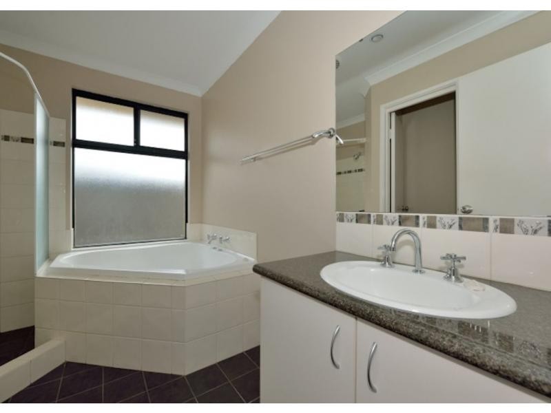 33 Mallard Way, Baldivis WA 6171