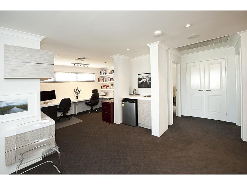 16 Makybe Drive, Baldivis WA 6171