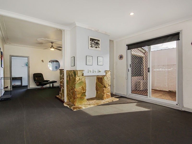 6 Alexandra Street, Rockingham WA 6168