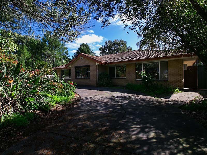 44 Wanaping Road, Kenwick WA 6107