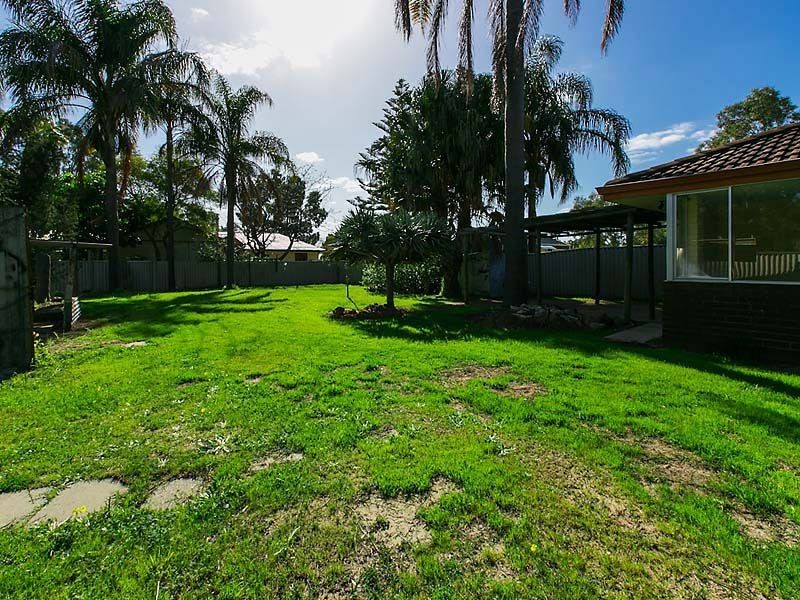44 Wanaping Road, Kenwick WA 6107