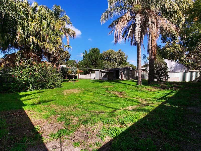 44 Wanaping Road, Kenwick WA 6107