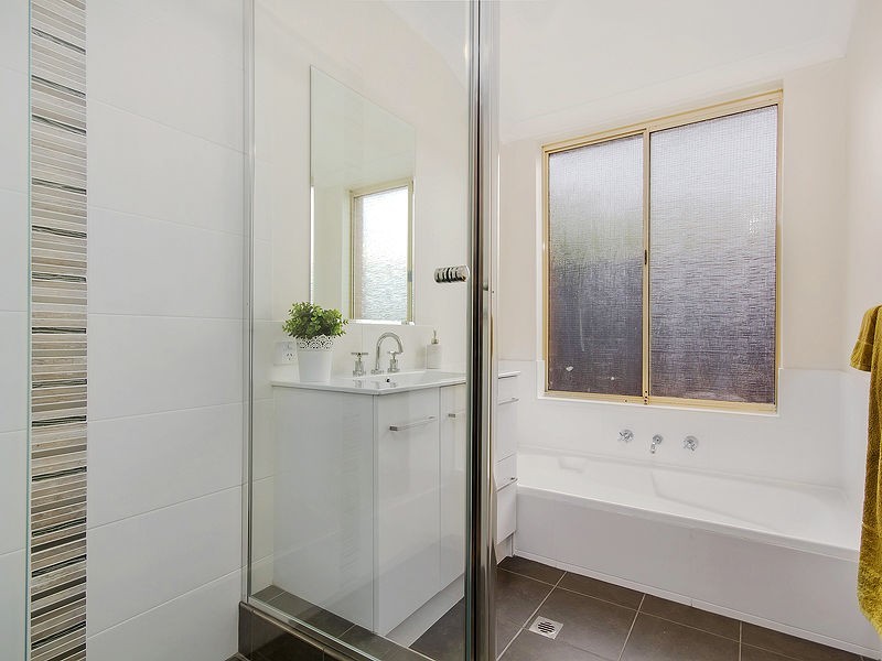 4 Anzac Place, Rockingham WA 6168