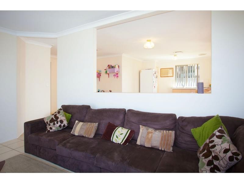 61 Frond Circuit, Banksia Grove WA 6031