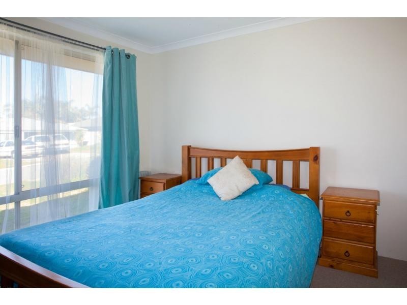 61 Frond Circuit, Banksia Grove WA 6031