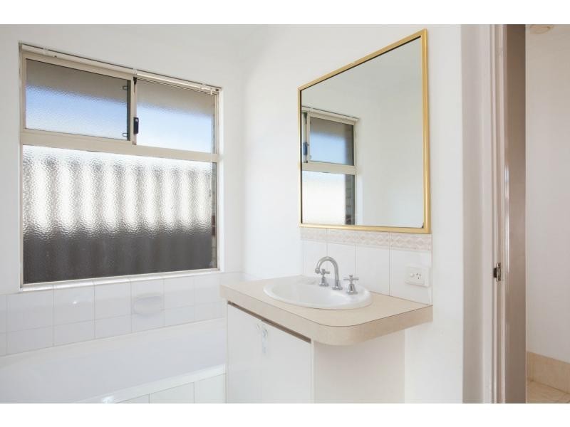 61 Frond Circuit, Banksia Grove WA 6031