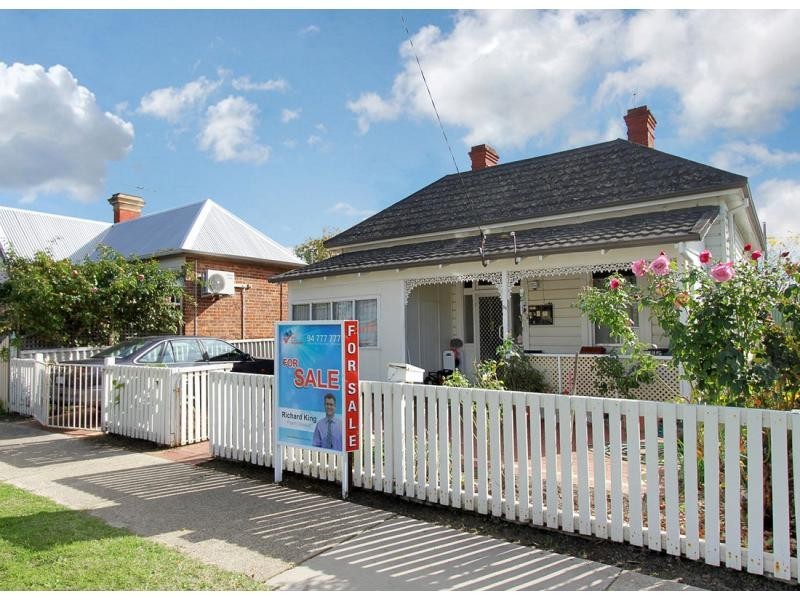 36 Byers Road, Midland WA 6056