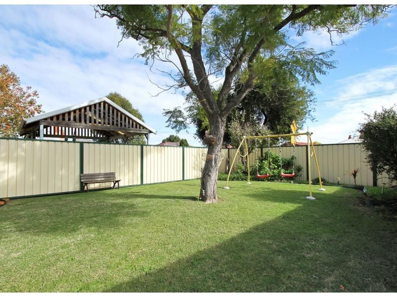 36 Byers Road, Midland WA 6056