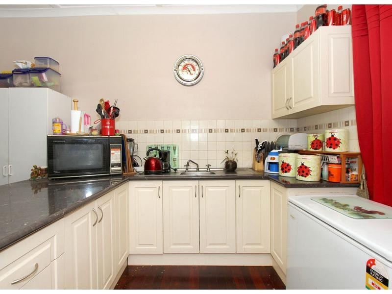 36 Byers Road, Midland WA 6056