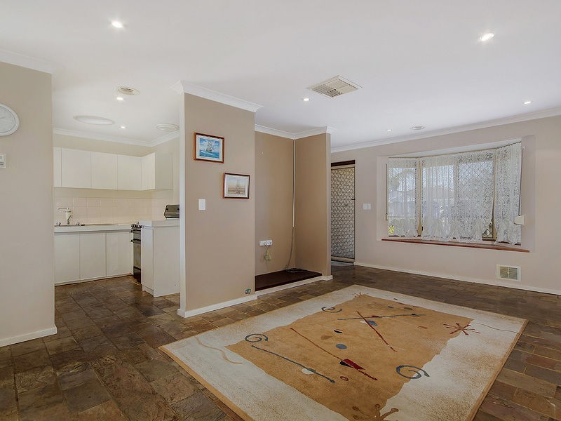 31 Sextant Avenue, Waikiki WA 6169