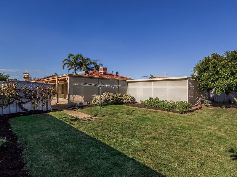 31 Sextant Avenue, Waikiki WA 6169