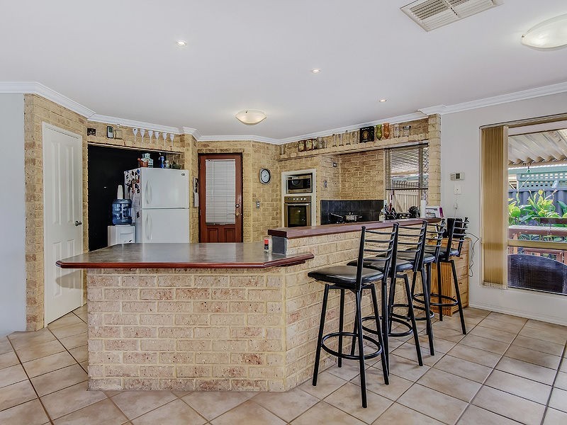 9 Daley Court, Rockingham WA 6168