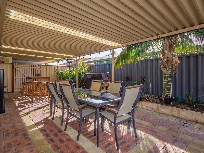 9 Daley Court, Rockingham WA 6168