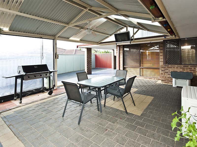 26 Gumnut Crescent, Safety Bay WA 6169