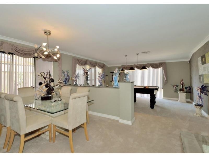 38 Zaragoza Drive, Port Kennedy WA 6172