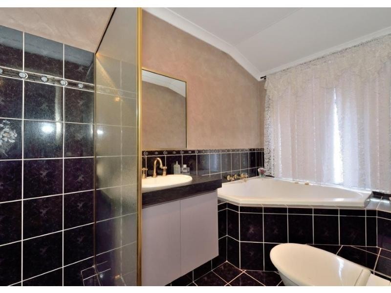 38 Zaragoza Drive, Port Kennedy WA 6172