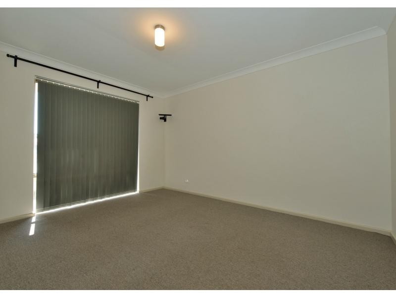 26 Caribbean Drive, Safety Bay WA 6169