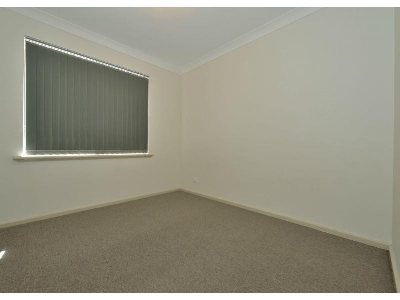 26 Caribbean Drive, Safety Bay WA 6169