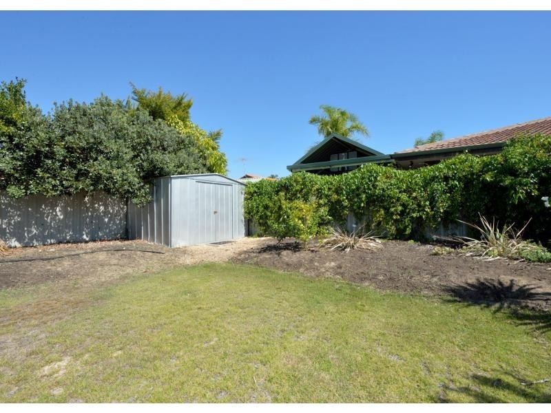 26 Caribbean Drive, Safety Bay WA 6169