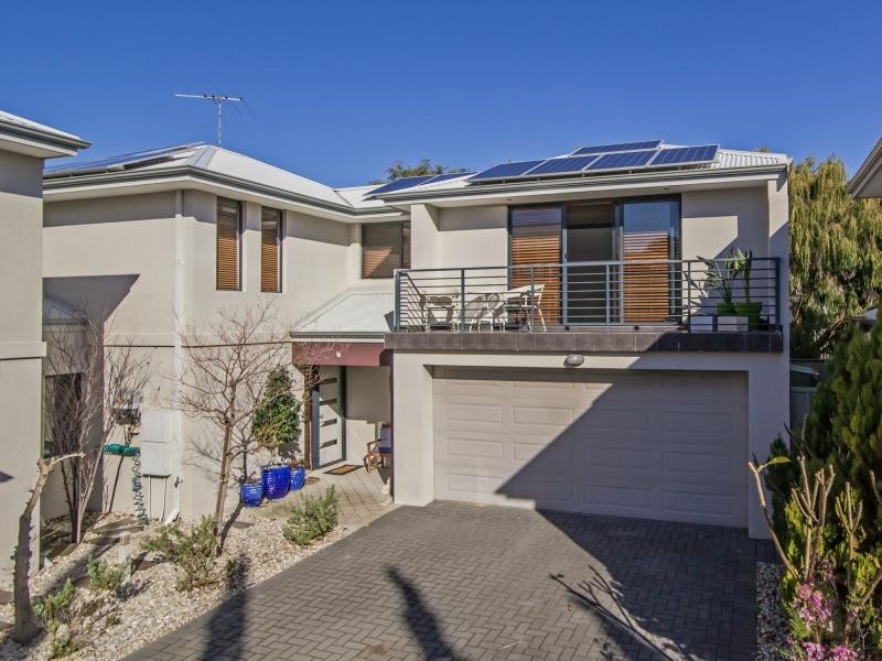 3/12 Hymus Street, Rockingham WA 6168