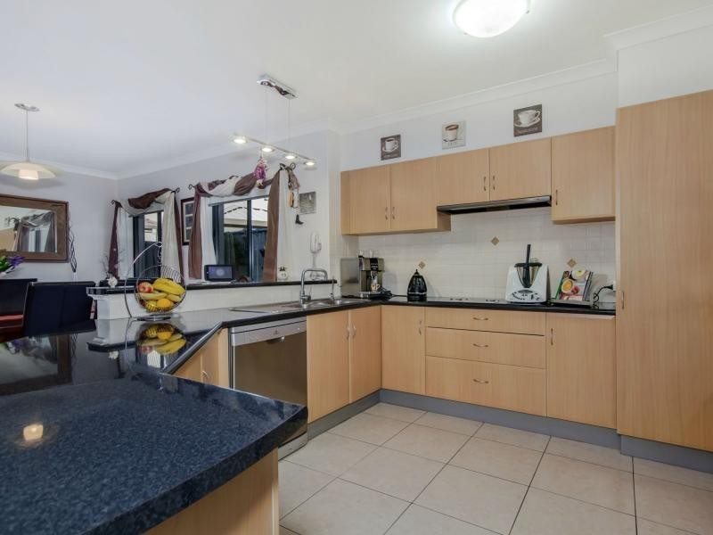 3/12 Hymus Street, Rockingham WA 6168