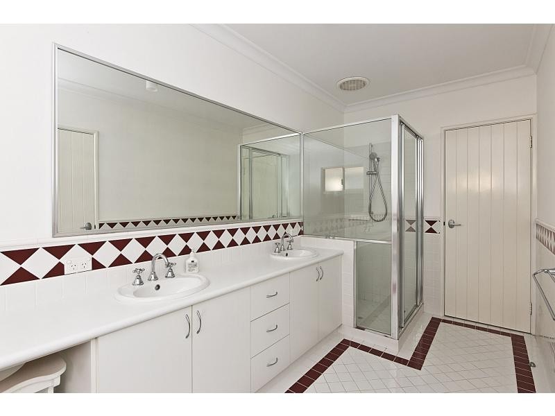 40 Wexcombe Way, Aveley WA 6069