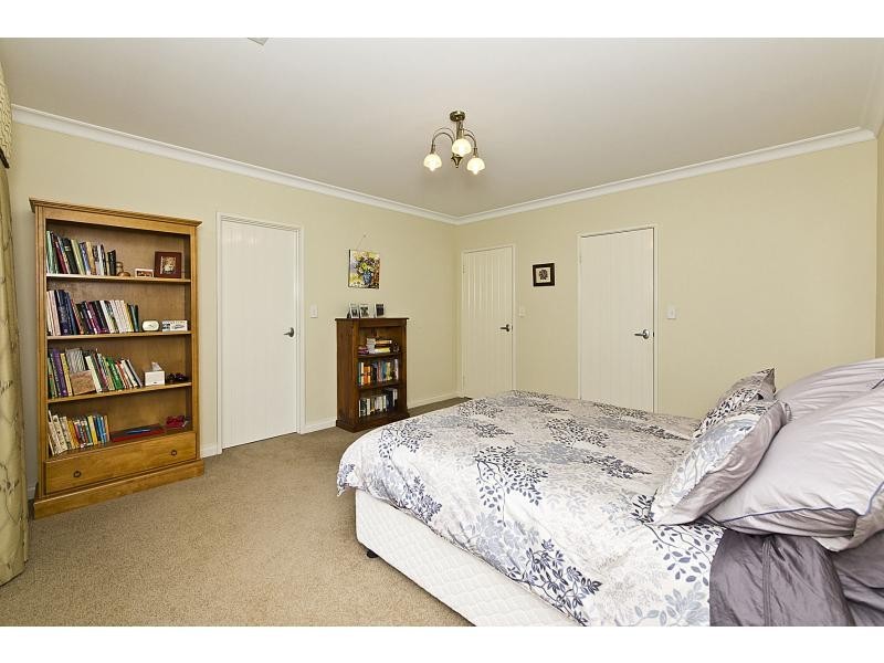 40 Wexcombe Way, Aveley WA 6069