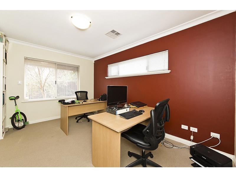 40 Wexcombe Way, Aveley WA 6069