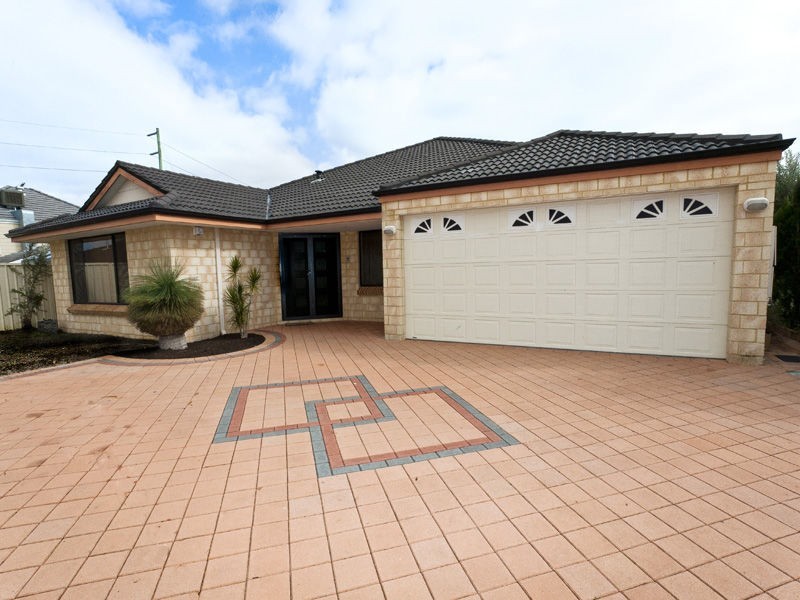 22 Bramdean Crescent, Canning Vale WA 6155