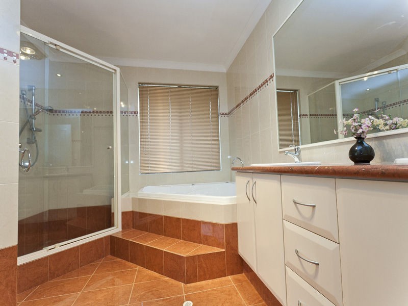 22 Bramdean Crescent, Canning Vale WA 6155