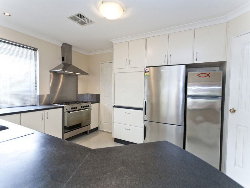 22 Bramdean Crescent, Canning Vale WA 6155