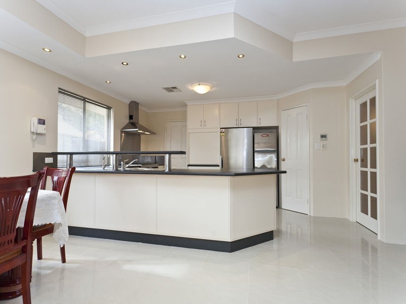 22 Bramdean Crescent, Canning Vale WA 6155