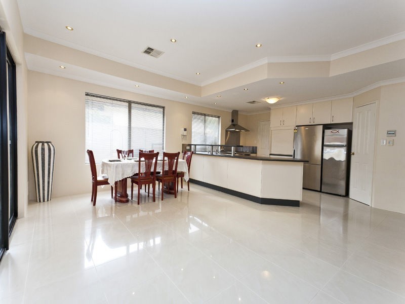 22 Bramdean Crescent, Canning Vale WA 6155