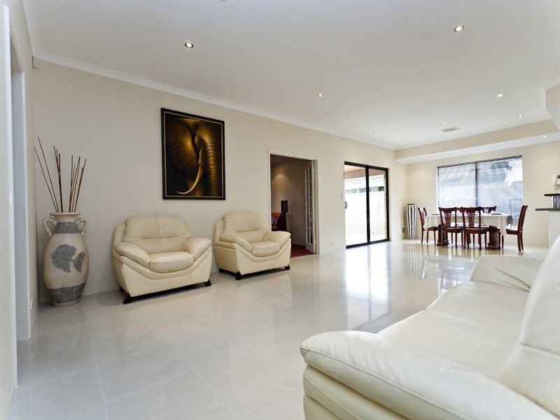 22 Bramdean Crescent, Canning Vale WA 6155