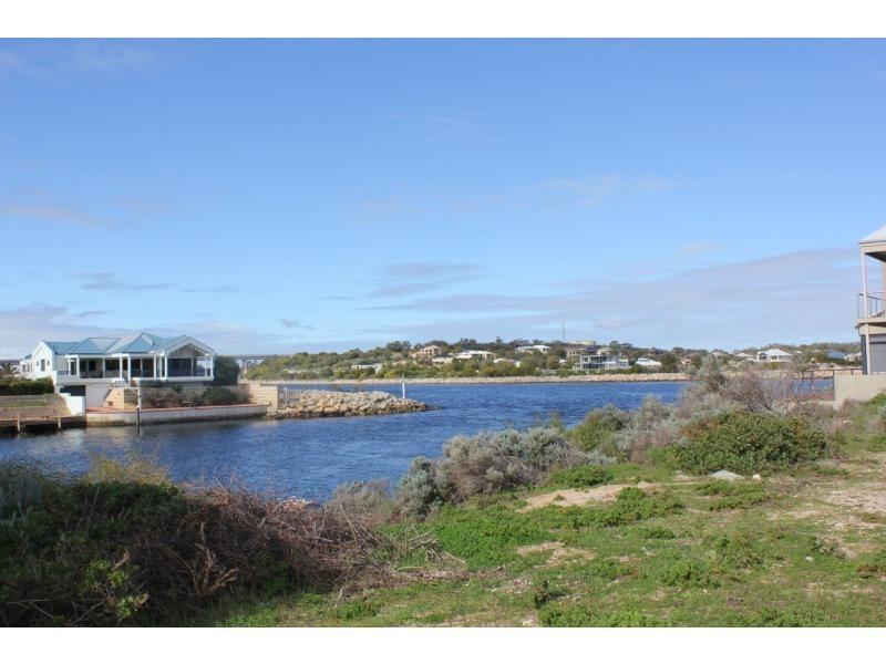 92 Voyager Close, Wannanup WA 6210