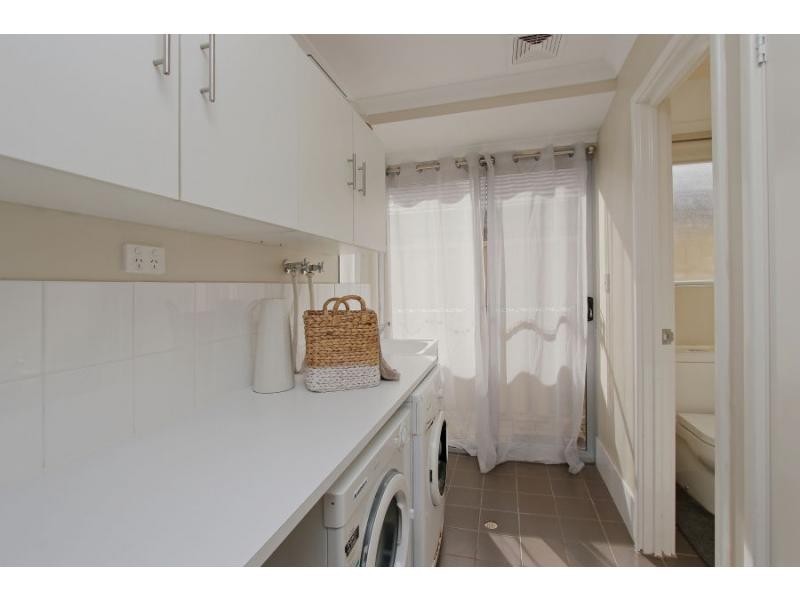 11 Goldfinch Bend, Harrisdale WA 6112