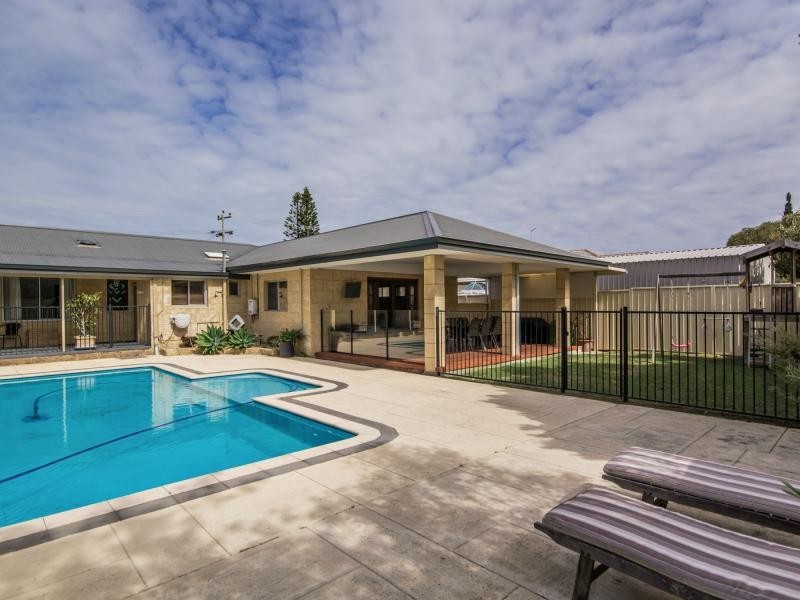 6 Langley Street, Rockingham WA 6168