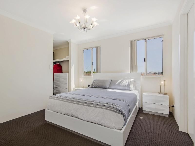 124B Parkin Street, Rockingham WA 6168