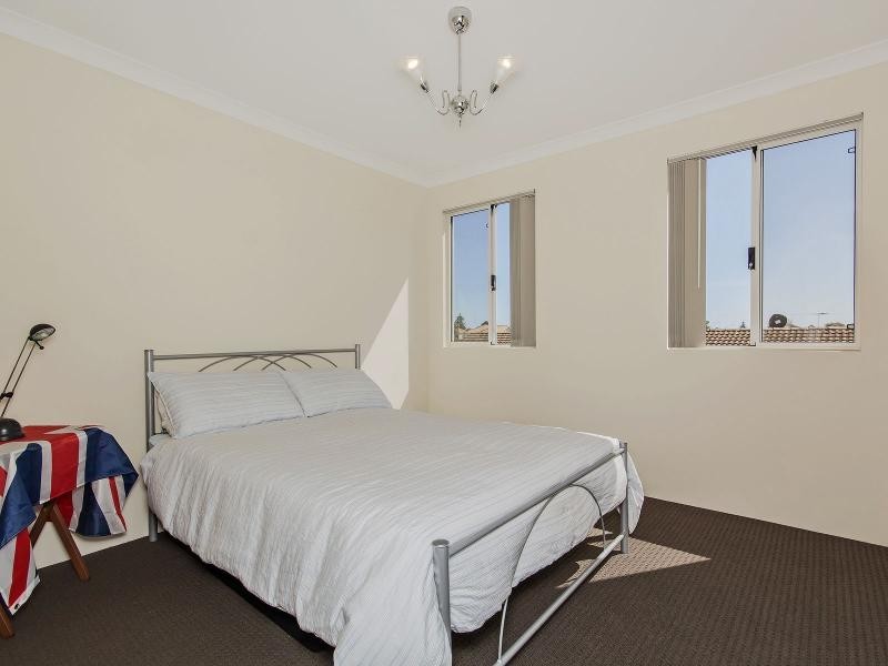 124B Parkin Street, Rockingham WA 6168