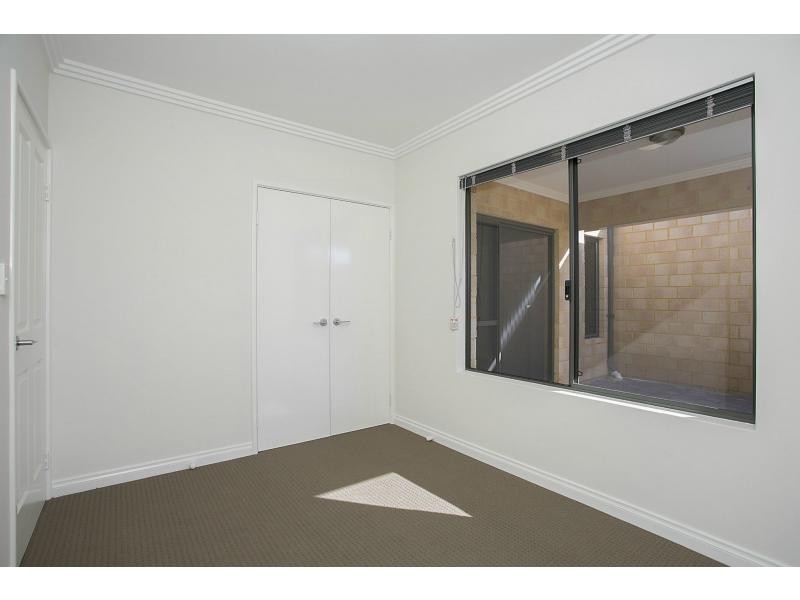 147B Ravenswood Drive, Westminster WA 6061