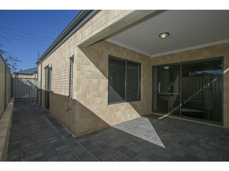 147B Ravenswood Drive, Westminster WA 6061