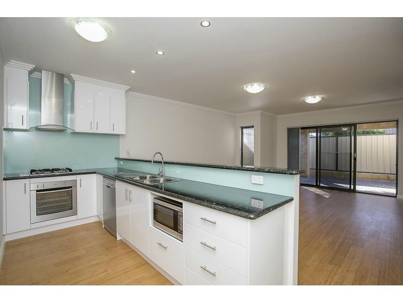 147C Ravenswood Drive, Westminster WA 6061