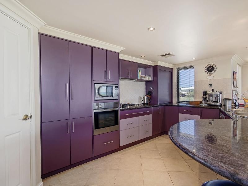 175 Rockingham Beach Road, Rockingham WA 6168