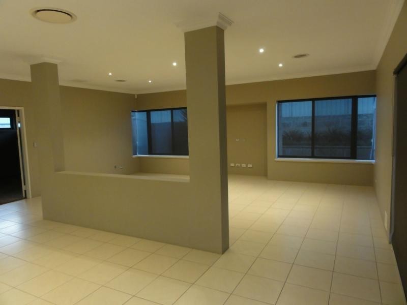 7 Tamar Break, Madora Bay WA 6210