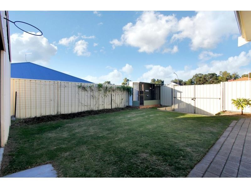 17 Pipe Lily Drive, High Wycombe WA 6057
